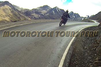 Lares Moto tour - Climbing to the Peruvian Andes
